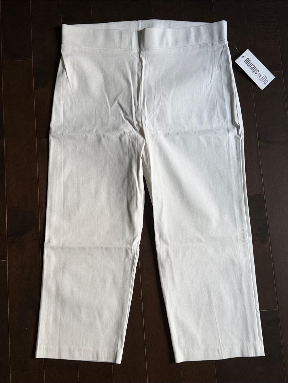 NWT Always For Me women’s PLUS SZ 1X White Pull on Capri Pants